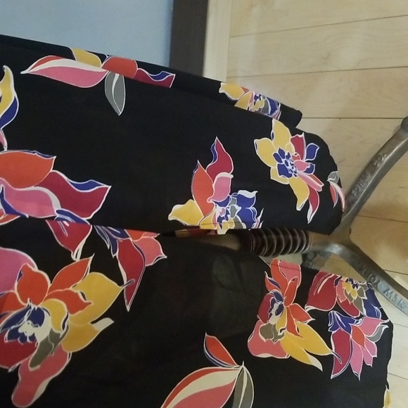 Open Back Floral Dress by Trixxi - Picture 7 of 15